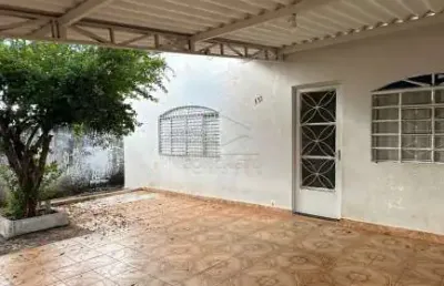 Casa com 2 dormitório, próximo à unesp, sorri e atacadão. geisel, bauru/sp