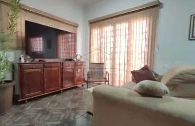 Casa com 5 quartos para alugar na Chácara Braz Miraglia, Jaú 