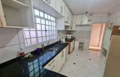 Casa com 3 quartos à venda na Vila Industrial, Bauru 