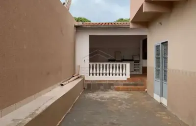 Casa com 4 quartos para alugar no Núcleo Residencial Presidente Geisel, Bauru 
