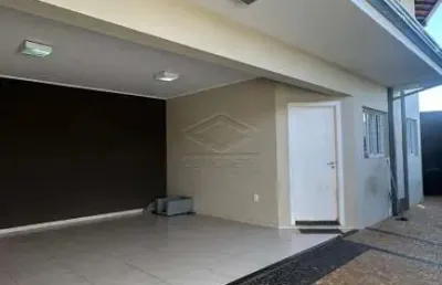 Casa com 3 dormitórios e piscina. em excelente localização. francisco lemos de almeida, bauru