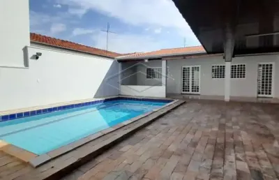 Casa com 3 quartos para alugar no Jardim América, Jaú 