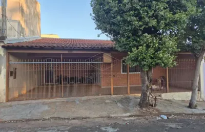 Casa com 3 quartos para alugar no Parque Paulistano, Bauru 