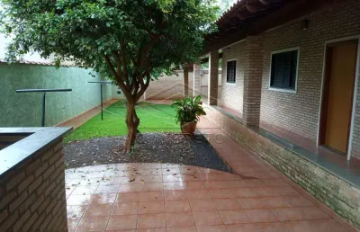 Casa com 2 quartos para alugar no Jardim Village, Lençóis Paulista 