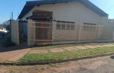 Casa com 3 quartos para alugar no Parque Jardim Europa, Bauru 