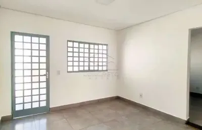 Casa com 3 quartos para alugar no Parque Bauru, Bauru 