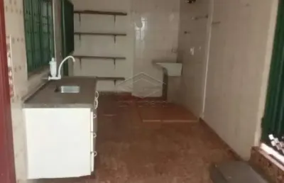Casa com 3 quartos para alugar no Centro, Barra Bonita 