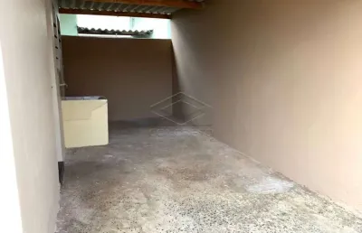 Casa com 1 quarto para alugar no Conjunto Habitacional Antonio Hermínio Delevedove, Botucatu 