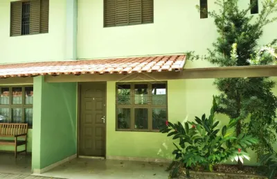 Casa em condomínio fechado com 2 quartos para alugar na Vila Cardia, Bauru 