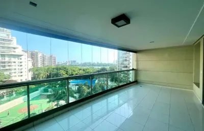 Quatro paredes aluga península atmosfera 4 qts 180m2