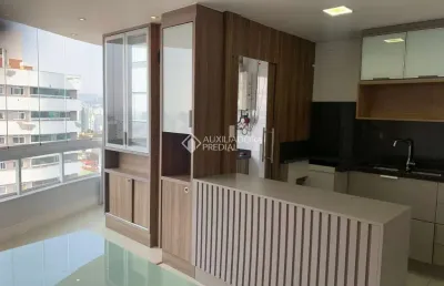 Apartamento com 3 quartos à venda na rua souza dutra, 826, estreito, florianópolis, 129 m2 por r$ 1.385.000