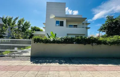 Casa com 3 quartos à venda na avenida cidade de córdoba, 173, barra da lagoa, florianópolis, 120 m2 por r$ 2.200.000