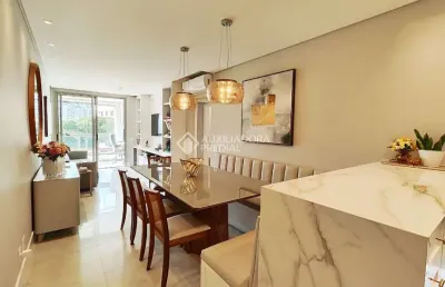 Apartamento com 2 quartos à venda na rua professor herminio jacques, 212, centro, florianópolis, 75 m2 por r$ 1.750.000