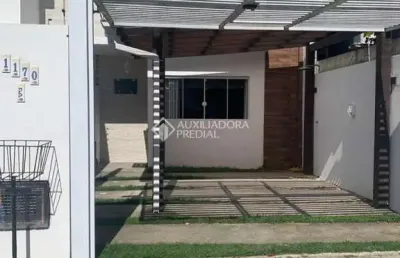Casa com 2 quartos à venda na servidão joesi guimarães da silva, 1170, são joão do rio vermelho, florianópolis, 85 m2 por r$ 395.000