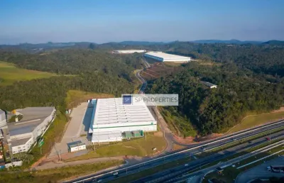 Galpão para alugar na rod. régis bitencourt em itapecerica da serra/sp