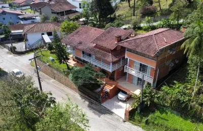 Casa com 6 quartos à venda no América, Joinville 