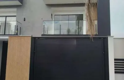 Sobrado geminado no floresta com 3 quartos para venda, 180 m²