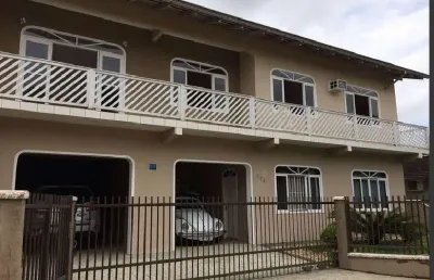 Sobrado no floresta com 6 quartos para venda, 330 m²