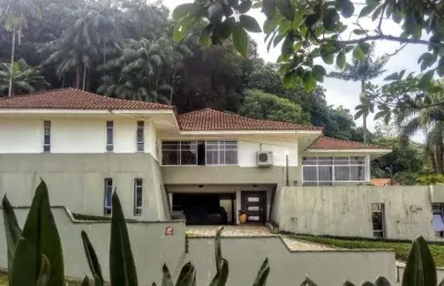 Casa com 4 quartos à venda no Saguaçu, Joinville 