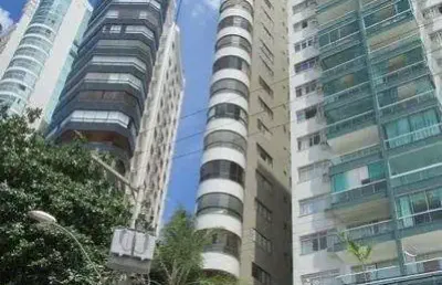 Apartamento no centro com 4 quartos para venda, 290 m²