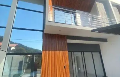 Sobrado geminado no saguaçú com 3 quartos para venda, 161 m²