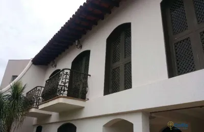 Sobrado com 4 dormitórios sendo duas suítes  à venda, 557 m² por r$ 2.200.000 - mercês - uberaba/mg