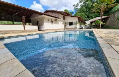 Casarão colonial de 04 suítes no condomínio fazenda cantagalo