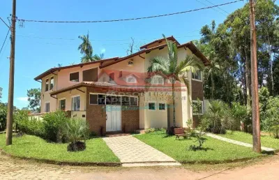 Casa em condomínio- 04 dormitórios ( sendo 03 suites)-  praia da mococa- caraguatatuba