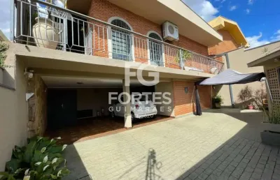 Casa de 3 dormitórios com de 297 m² no bairro alto da boa vista!