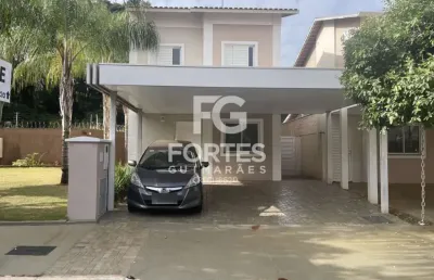 Sobrado em condomínio, 3 quartos, 1 suíte, 142,78 m² de construção/vila do golf