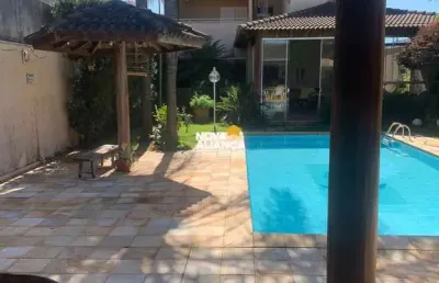 Encante-se com esta casa maravilhosa próxima ao piscinão – conforto, espaço e la