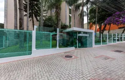 Apartamento agua verde, avalia permuta em ótima localização, amplo 3 quartos e 1 suite.