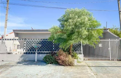 Casa 4 quartos vaga para 3 carros - bairro maracanã - colombo
