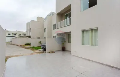 Sobrado 91m², 3 quartos sendo 1 suíte em condomínio fechado no uberaba