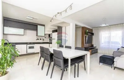 Sobrado com 3 quartos sendo um suíte, 2 vagas de garagem – boneca do iguaçu –são josé dos pinhais/pr  r$ 749.000,00