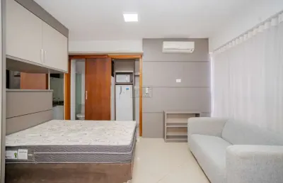 Apartamento com 1 quarto para alugar na rua brigadeiro franco, 1482, centro, curitiba, 31 m2 por r$ 2.100