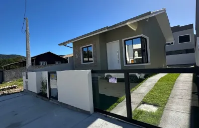 Casa com 2 quartos à venda na Avenida Lisboa, Forquilhas, São José