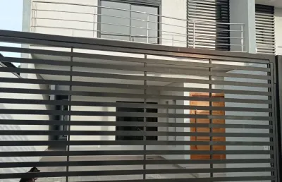 Sobrado residencial à venda no centro próximo da praia