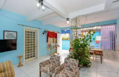 Casa com 3 dormitórios à venda, 330 m² por r$ 730.000,00 - capão raso - curitiba/pr