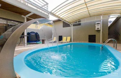 Casa a venda jardim social, 4 dormitórios, 2 suítes, 5 vagas de garagem