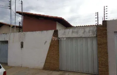 Casa residencial 6 quartos, sendo 2 suítes, com terraço à venda no bairro centro, teresina