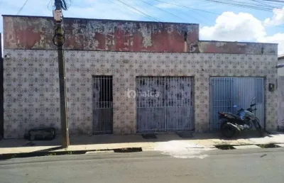 Casa residencial à venda, no bairro itarare, teresina/pi