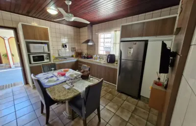 Casa com 4 quartos à venda na Avenida Cláudio Zacchi, 235, Passa Vinte, Palhoça