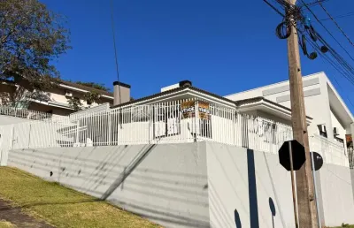 Casa de esquina semimobiliada à venda no bairro la salle em pato branco pr