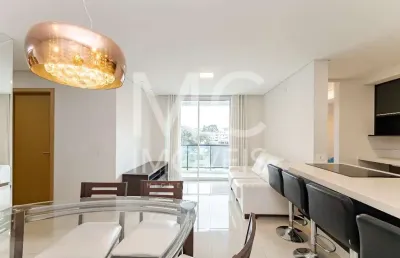 Excelente apartamento com 95 m², 3 quartos sendo 1 suíte à venda no bairro bigorrilho.