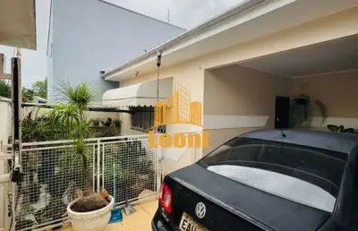 Casa com 3 quartos, sendo 2 suítes, super aconchegante no recanto dos pássaros