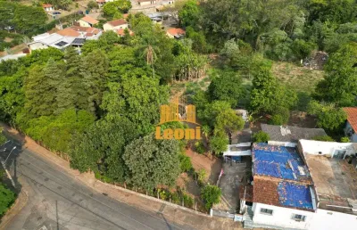 Área urbana com 1835 m2 + casa antiga pronta para construir sua chácara