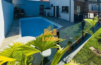 Sobrado dos sonhos para você morar ou desfrutar aos finais de semana