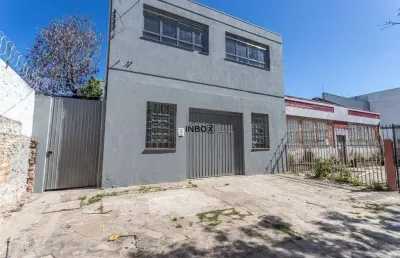 Depósito com dois andares e 15 vagas - ideal para seu negócio!