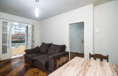 Apto 2 dormitórios com 92,77 mt2 e sacada na cidade baixa, porto alegre.